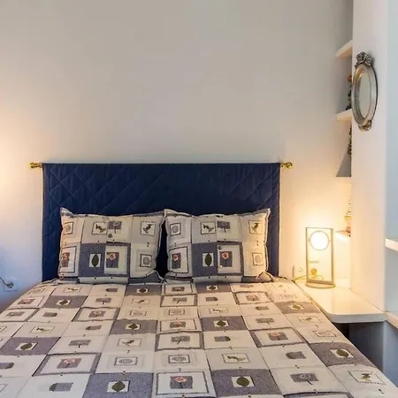 Aegean's Whispery Seafront Chorefton