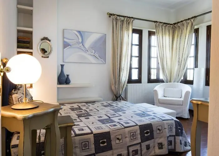 Aegean's Whispery Seafront * Chorefton