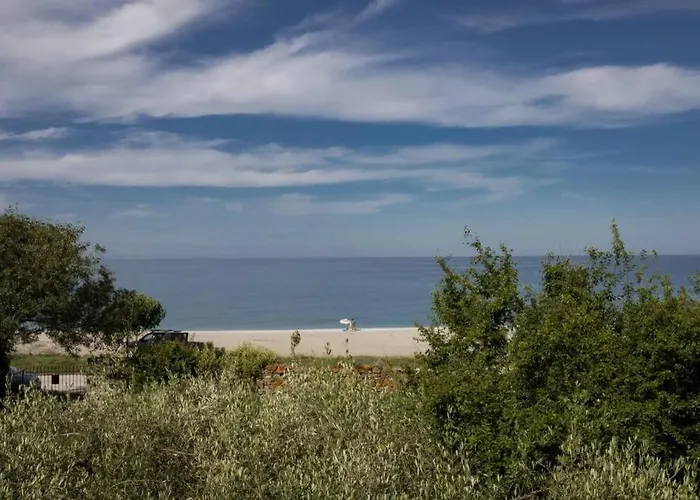 Aegean's Whispery Seafront * Chorefton